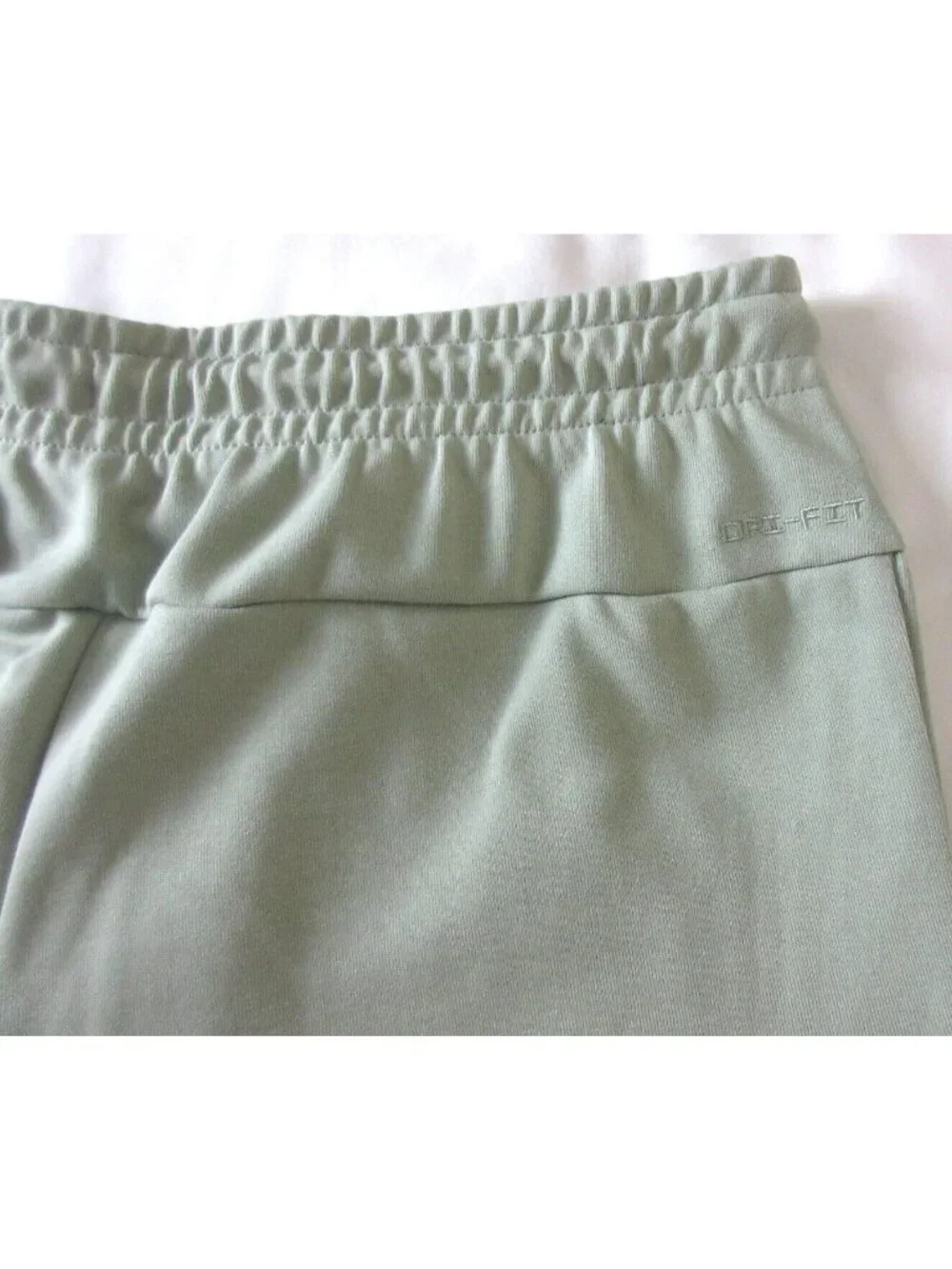 Nike Men's Primary Fleece Dri-FIT UV Tapered Leg Performance Pants Light Green